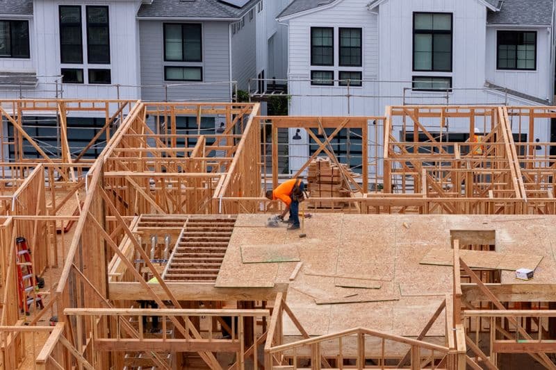 US construction spending unexpectedly falls in January