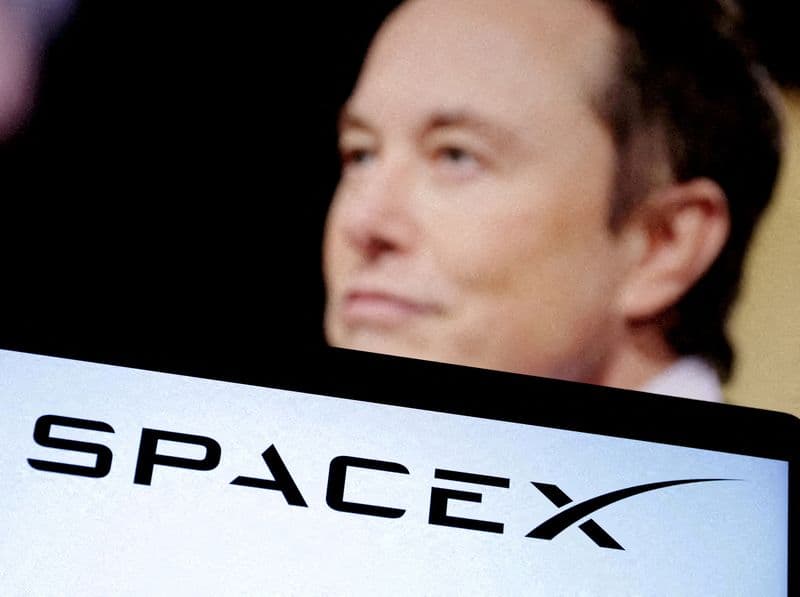 SpaceX's listing stirs up social media frenzy, ticker bets