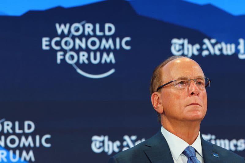 BlackRock files for Nasdaq-100 fund, expanding competition with Invesco