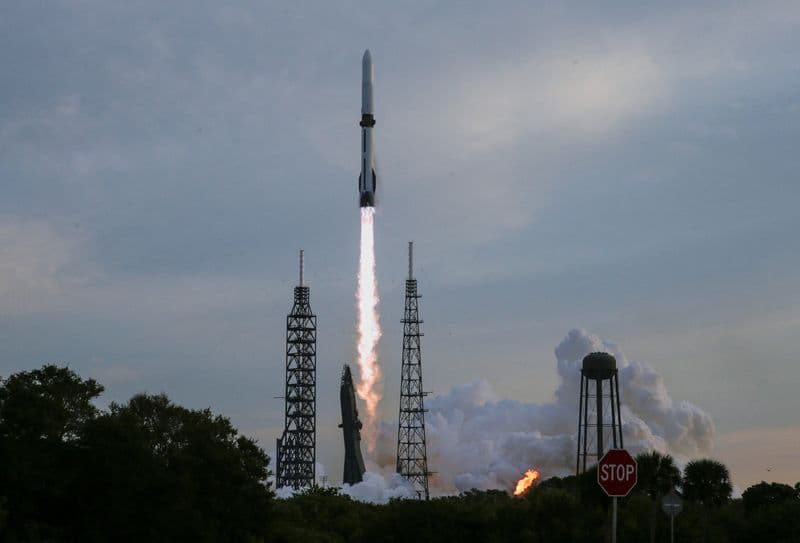 FAA orders investigation into Blue Origin flight mishap