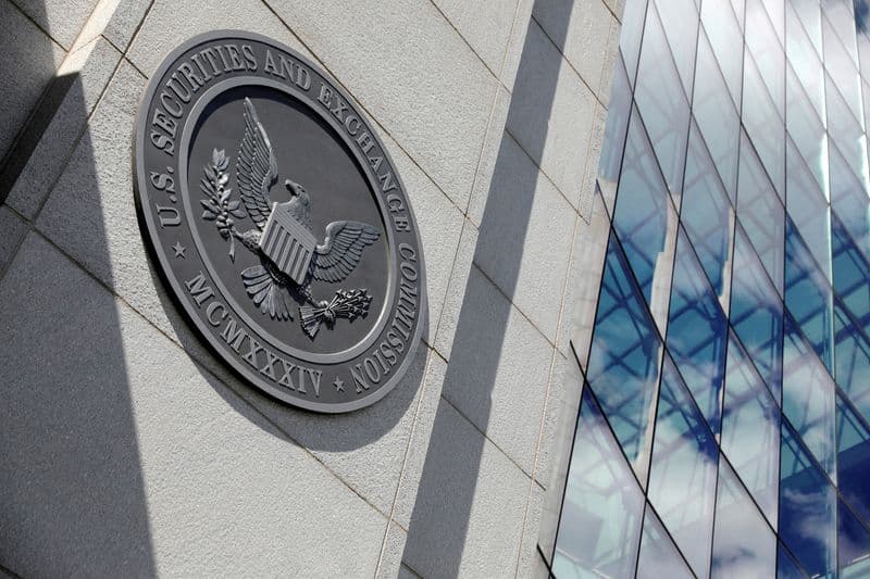 US SEC review delays first prediction-market ETFs