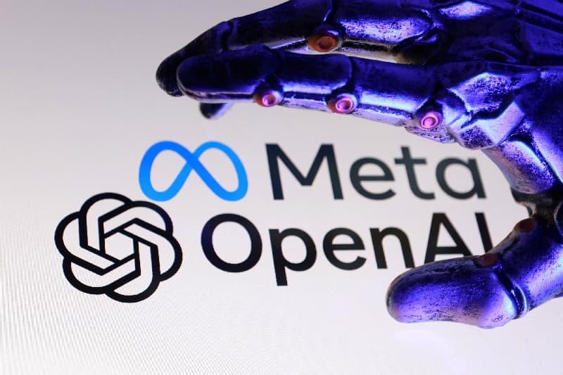 Exclusive-Meta offers AI rival chatbots limited free WhatsApp access, sources say