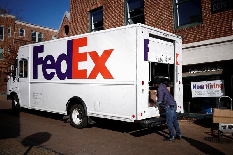 JPMorgan lifts FedEx to Overweight ahead of freight spin-off