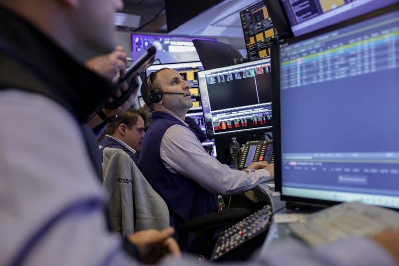 Wall St set for muted open as investors assess inflation data, Mideast peace prospects