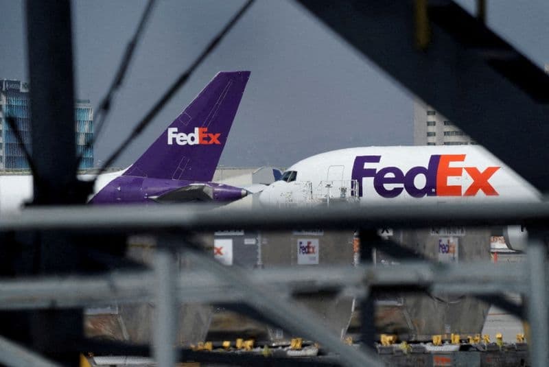 FedEx Freight's shares fall after market debut