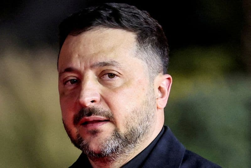 Zelenskiy, in open letter, invites Putin to talks to end the war