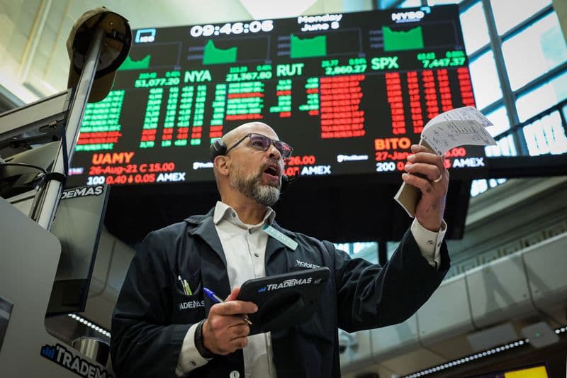Traders keep bets on Fed rate hike by October